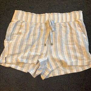 linen shorts